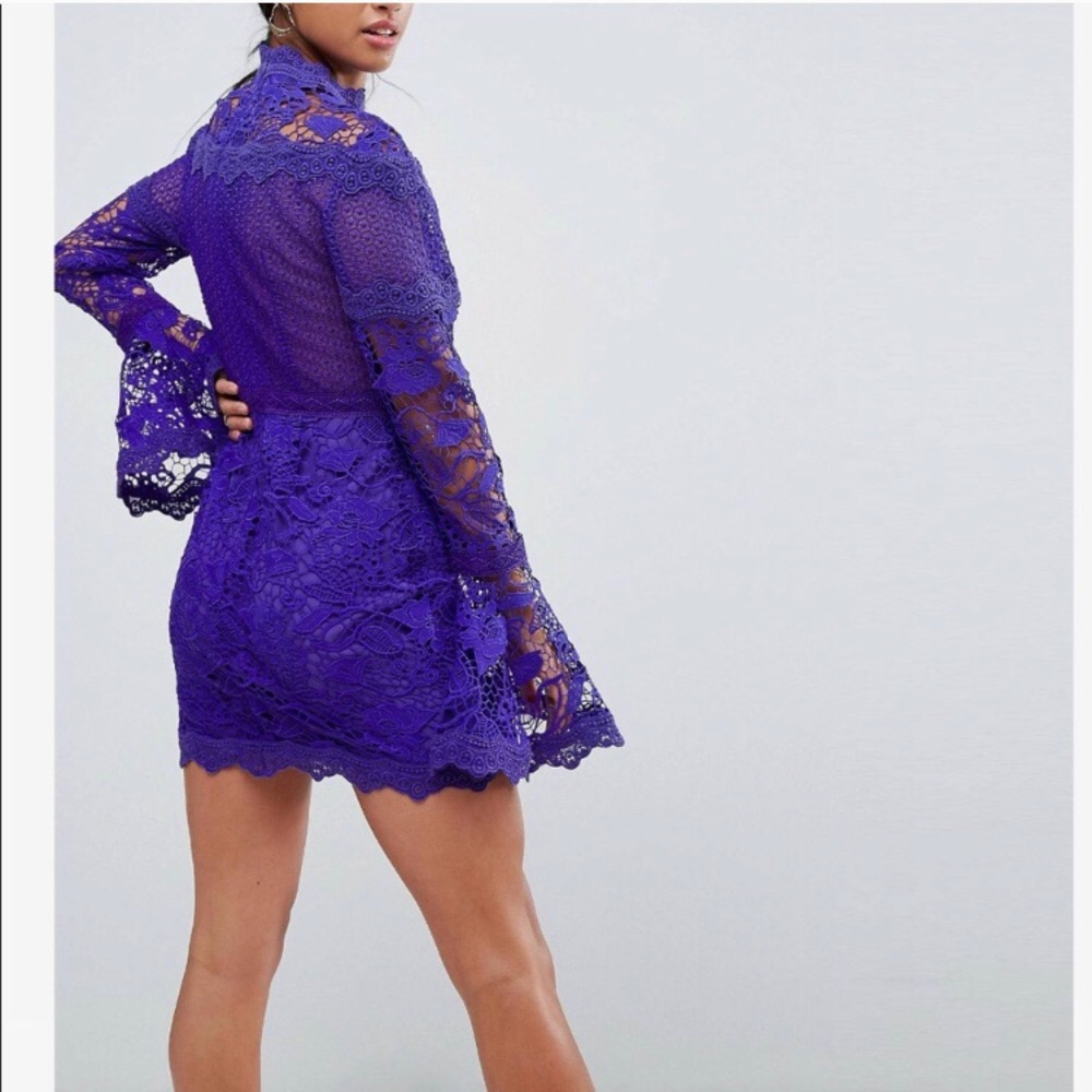 *NWT* ASOS Petite Lace Long Sleeve Mini Dress - Picture 2 of 8